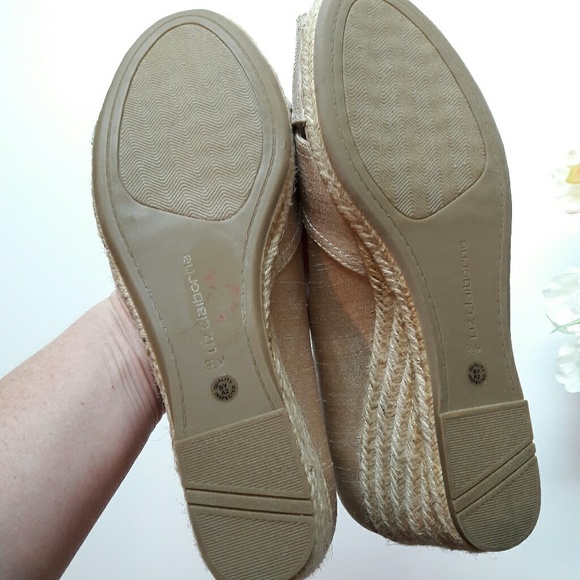 {Liz Claiborne} woven peep toe wedges - Picture 3 of 4